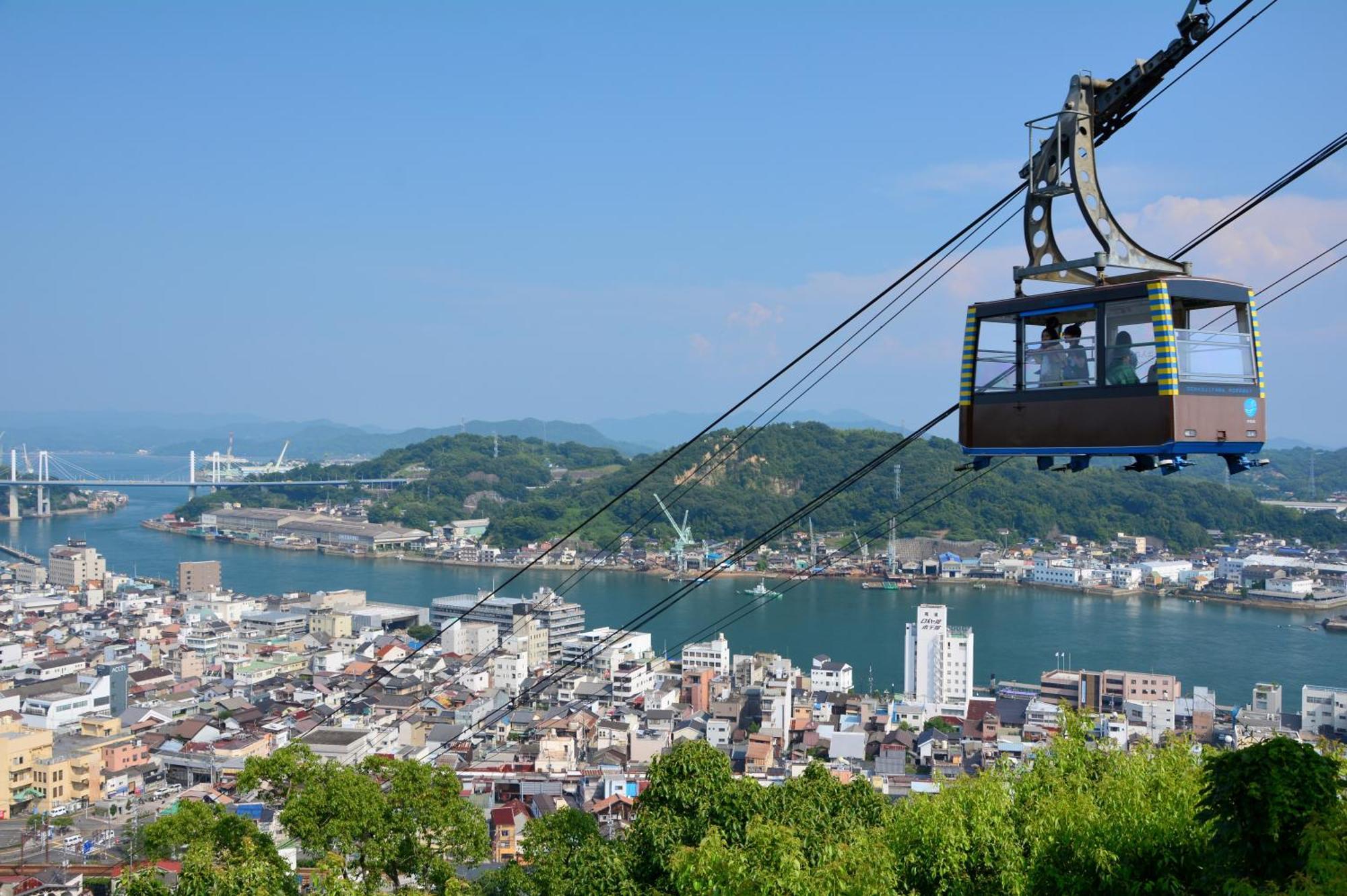 Hous-agalonomichi * Onomichi